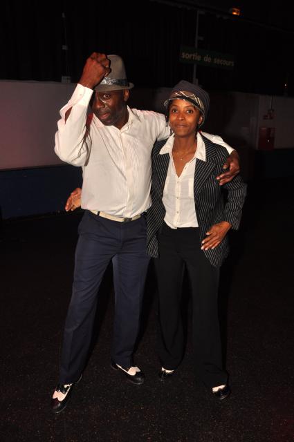 min 2010 11 13 fous swing 383